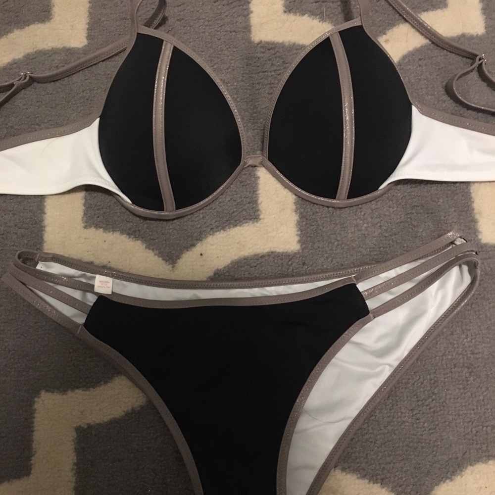 RARE VS BIKINI